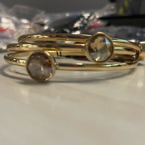 NWT paparazzi Gold Bangle Bracelet set of 3.